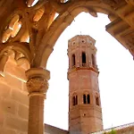 Monasterio De Rueda בית הארחה