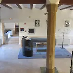 Monasterio De Rueda בית הארחה