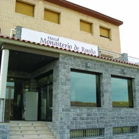 Pensionat Monasterio De Rueda 3*