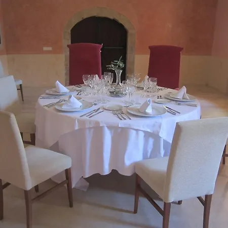 بيت ضيافة Monasterio De Rueda