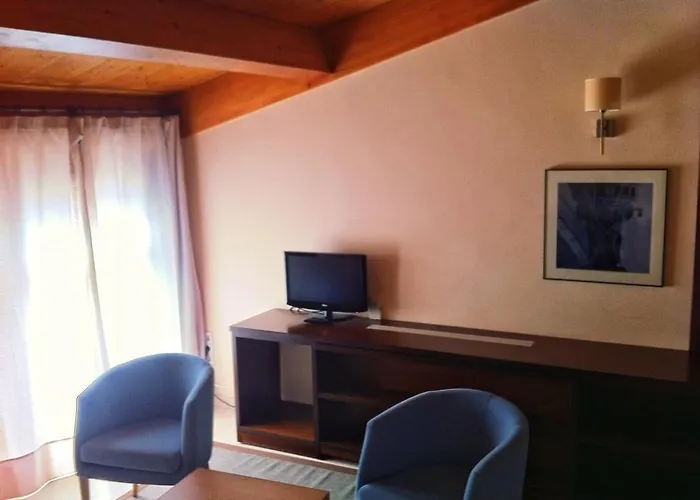 Monasterio De Rueda 3*