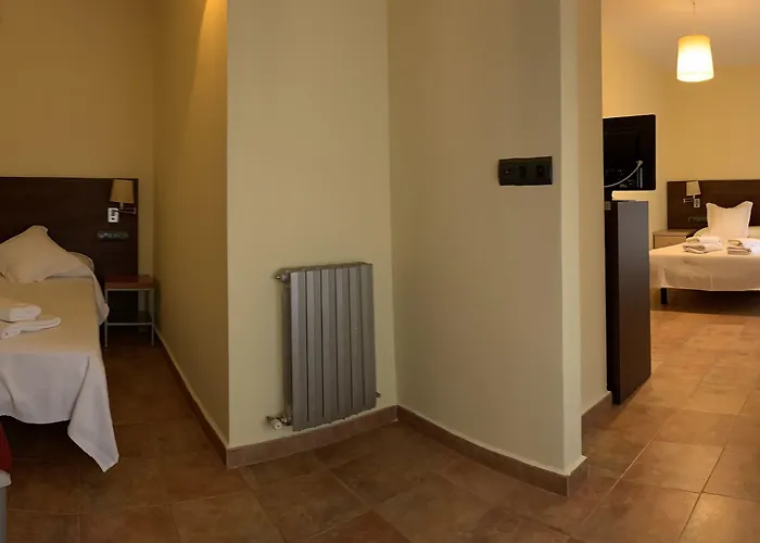 Monasterio De Rueda 3* Sástago